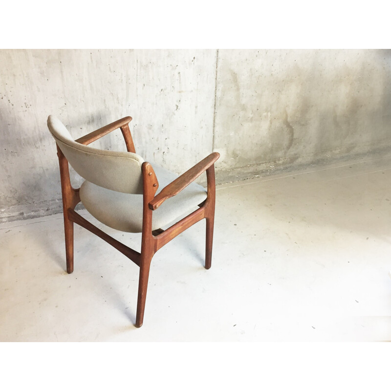 OD Mobler armchair in oakwood and fabric, Erik BUCH - 1970s