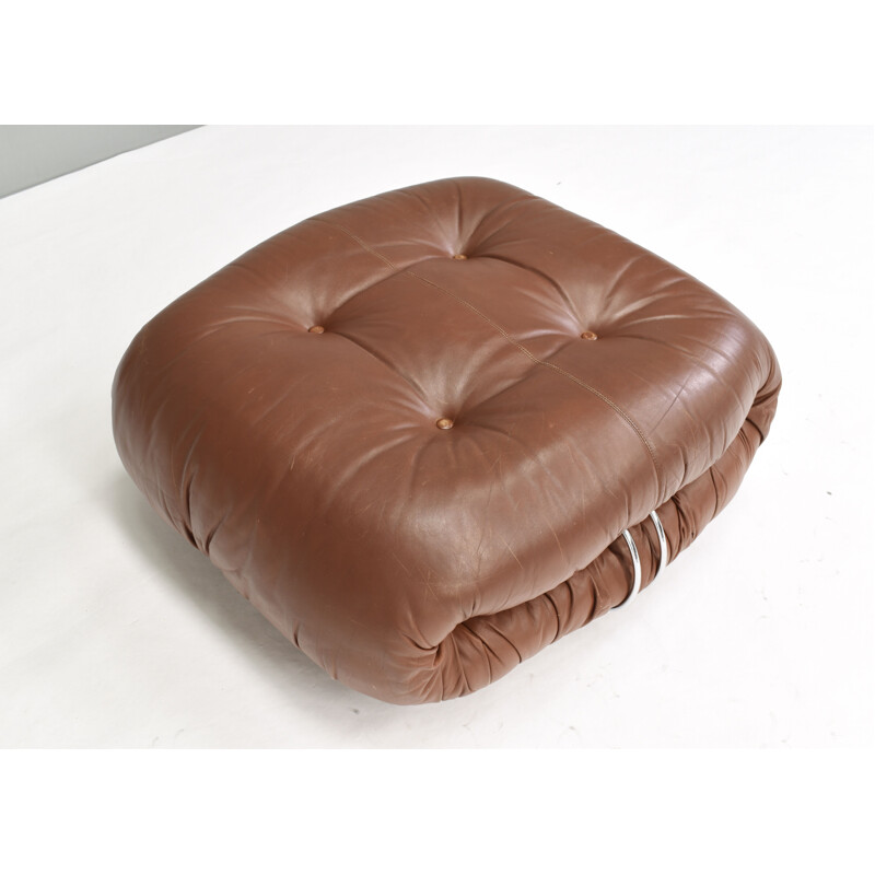 Vintage Soriana pouf in tan leather by Tobia Scarpa for Cassina, Italy 1970