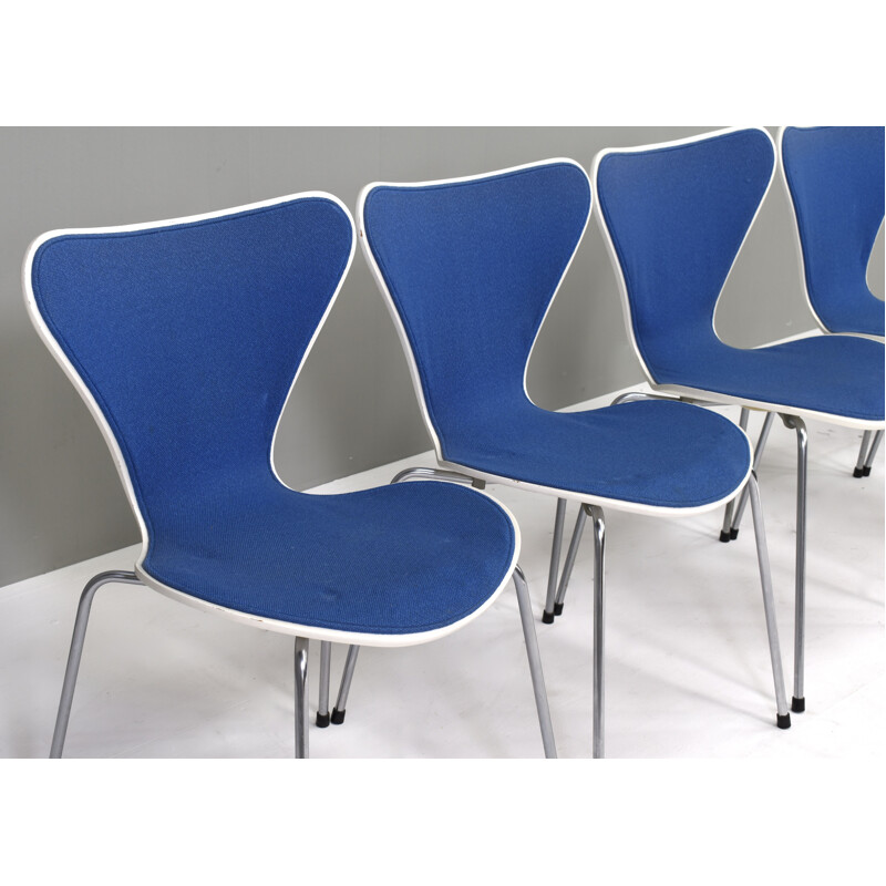 Set of 5 vintage Butterfly chairs by Arne Jacobsen for Fritz Hansen, Denmark 1979