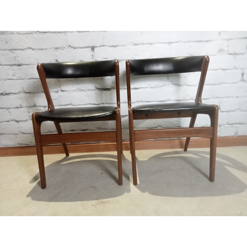 Pair of mid century Danish fire chairs by Kai Kristiansen