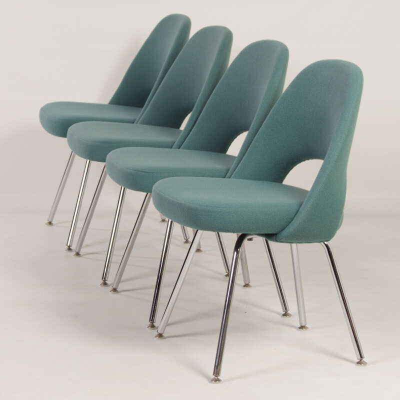 Ensemble de 4 chaises vintage vertes par Eero Saarinen pour Knoll, 2000