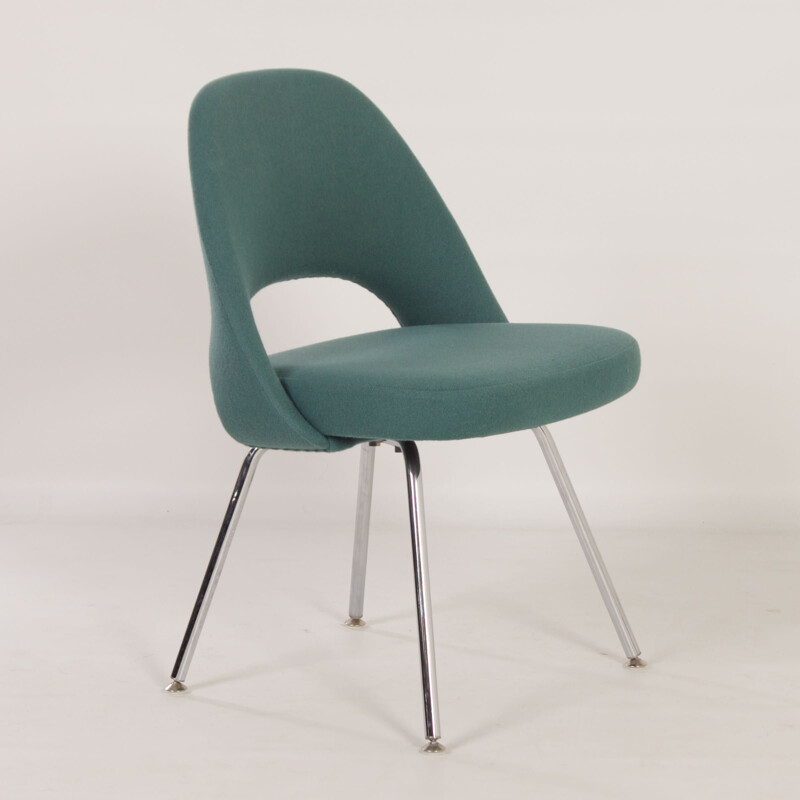 Set of 4 vintage green chairs by Eero Saarinen for Knoll, 2000s