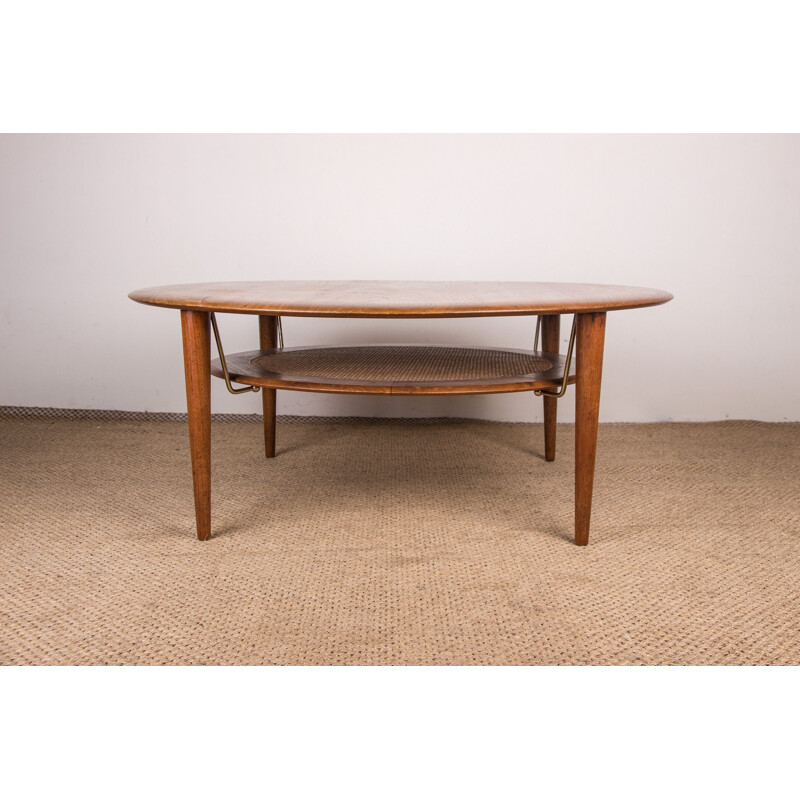 Vintage coffee table model FD 515 round in teak by Peter Hvidt, 1960s