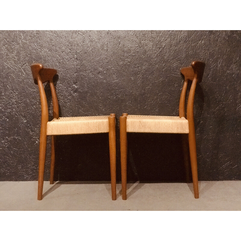 Set of 6 vintage teak chairs by Arne Hovmand Olsen for Mogens Kold, 1960s