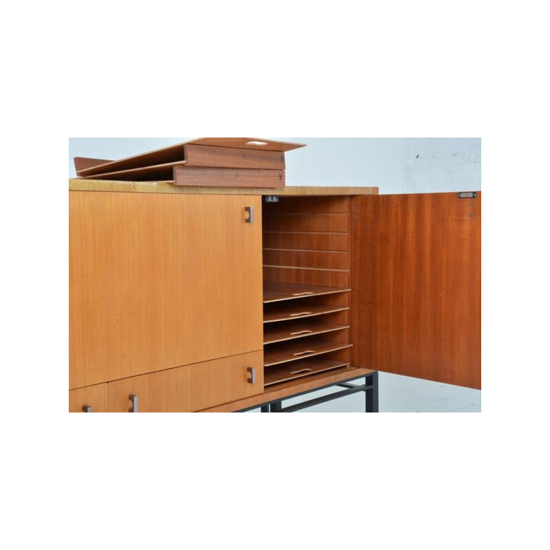 Ash sideboard with drawers and sliding trays, Gerard GUERMONPREZ - 1960s