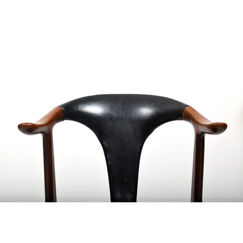 Fauteuil danois vintage en corne de vache en teck et cuir par H.P. Hansen, 1960