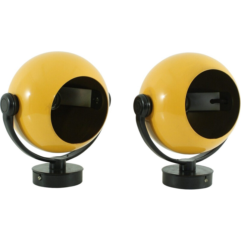 Pair of Erco wall lamps in yellow metal - 1970s