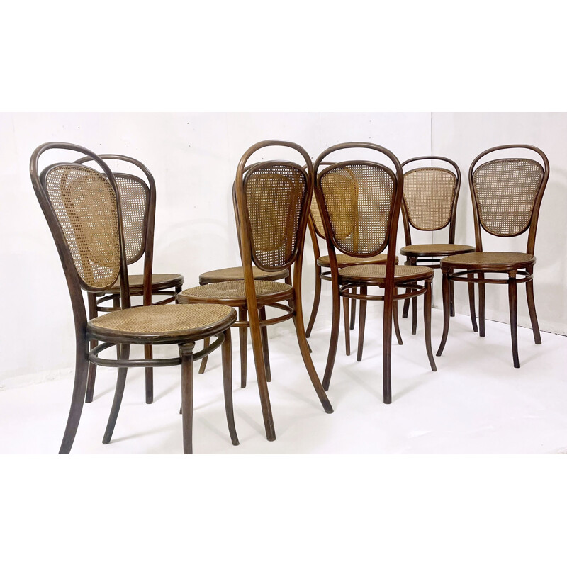 Set of 8 vintage bentwood chairs by Thonet, Austria 1930s