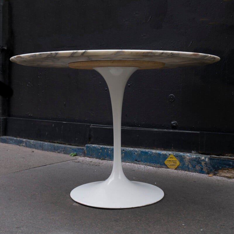 Vintage Tulip runder Tisch aus Calacatta Marmor von Eero Saarinen für Knoll