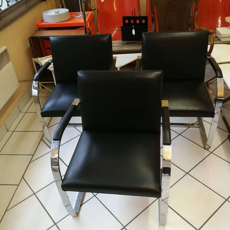 Ensemble de 3 fauteuils vintage "Brno" en cuir noir
