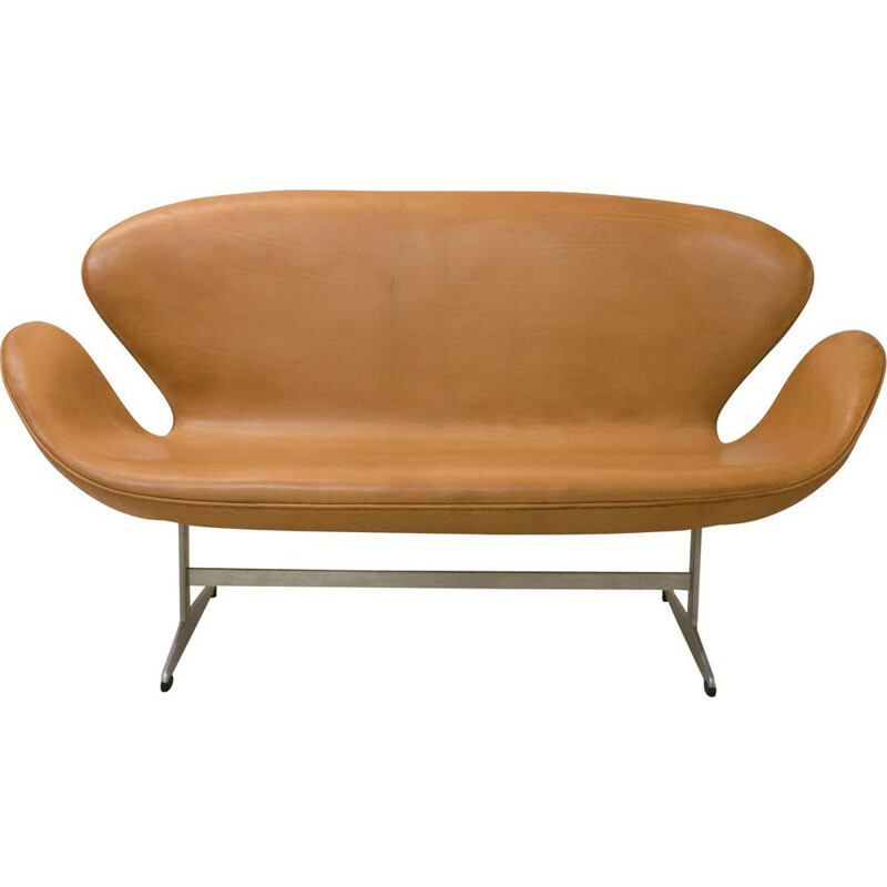 Cognac leather Swan sofa, Arne JACOBSEN - 1964