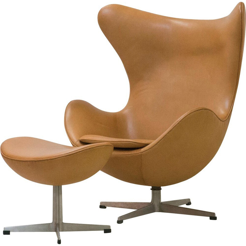 Fauteuil Egg chair et ottoman en cuir cognac, Arne JACOBSEN - 1964