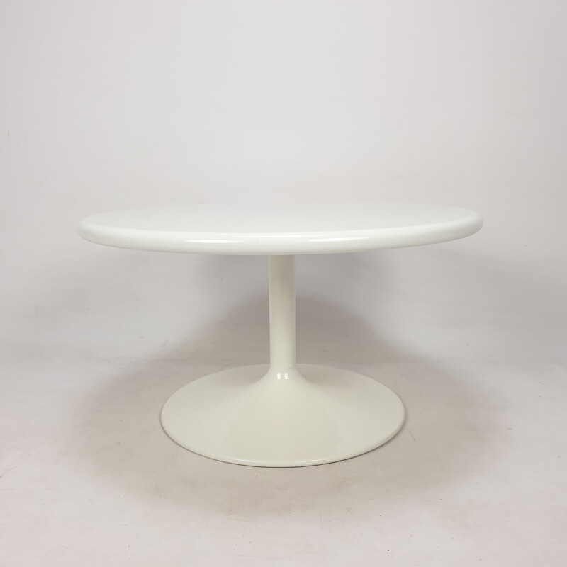 Round vintage coffee table by Pierre Paulin for Artifort, 1970