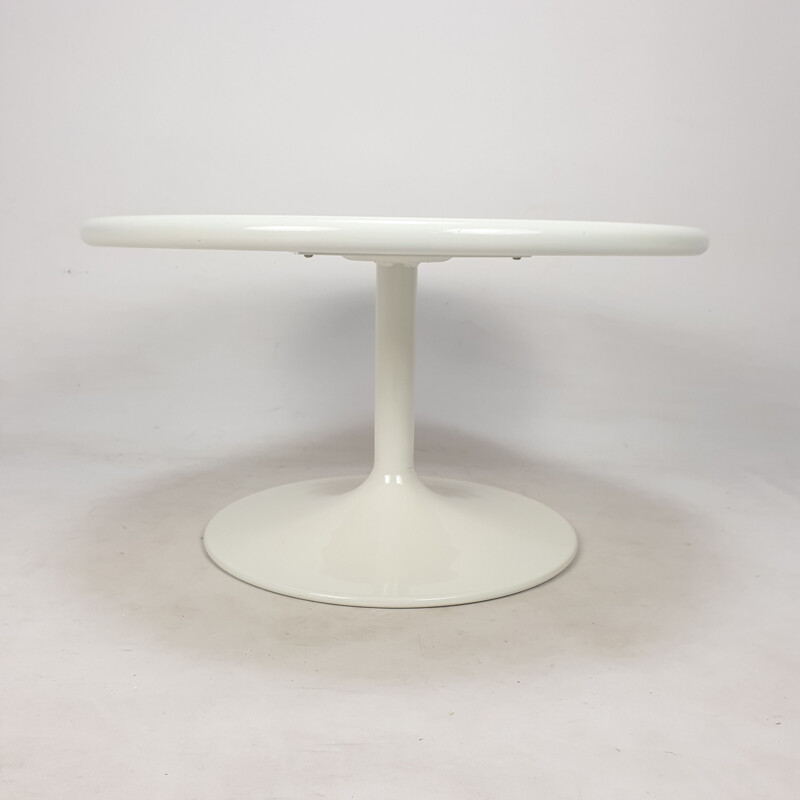 Round vintage coffee table by Pierre Paulin for Artifort, 1970