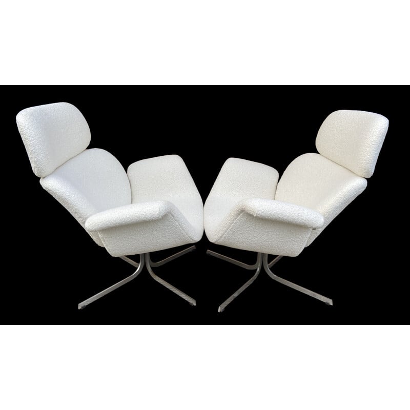Pair of vintage Tulip armchairs in boucle fabric by Pierre Paulin