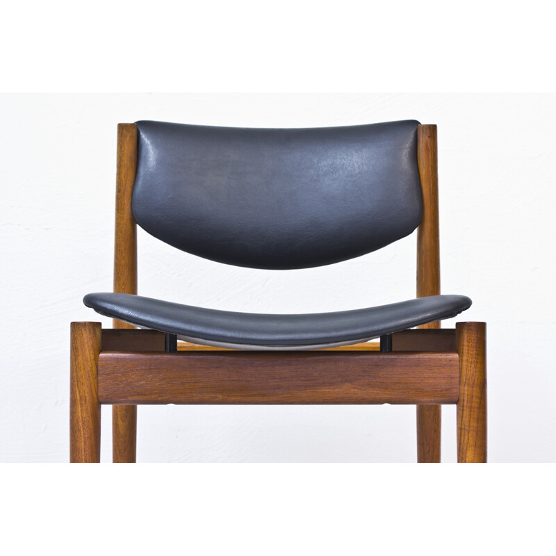 France & Son chair in teak and leatherette, Finn JUHL - 1960s