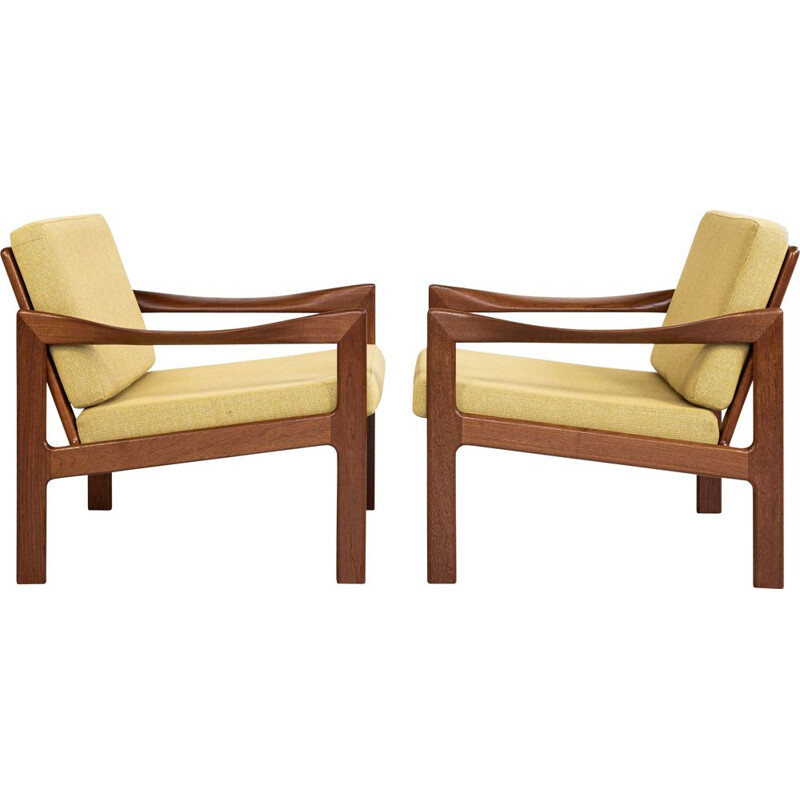 Pair of mid century Danish armchairs by Illum Wikkelsø for Eilersen, 1960s