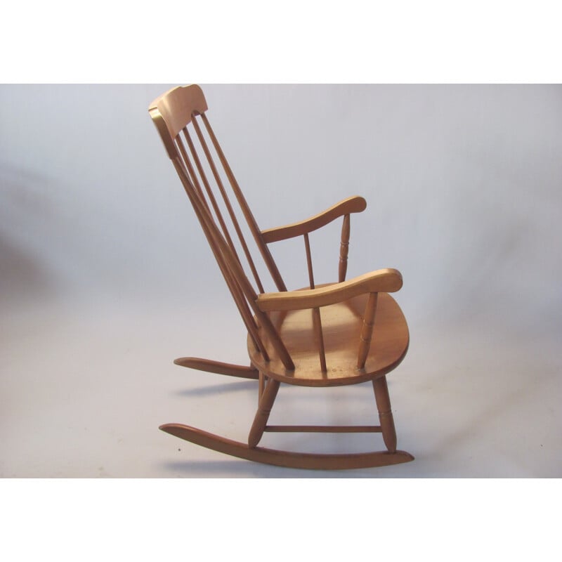 Vintage volledig houten schommelstoel, Tsjechoslowakije 1960
