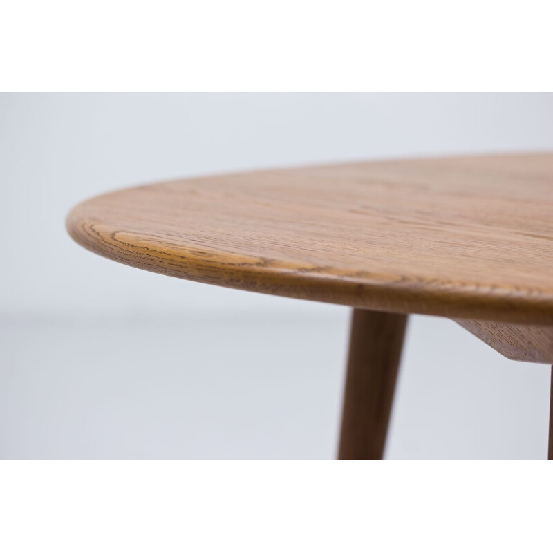 Table basse vintage en chêne massif modèle Ch008 par Hans J. Wegner pour Carl Hansen et Søn, Danemark 1950