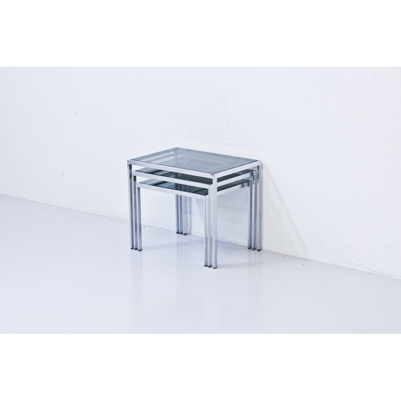 Set of 3 nesting tables in glass and metal - 1970s