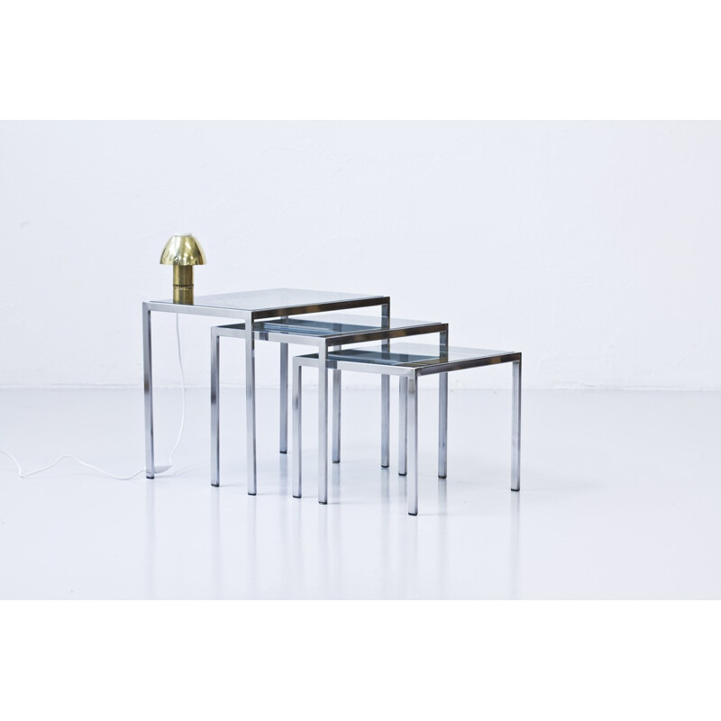 Set of 3 nesting tables in glass and metal - 1970s