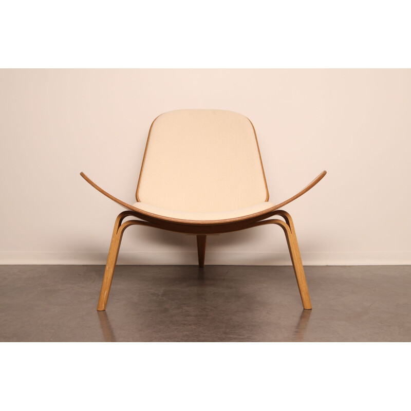 Vintage armchair "Shell chair Ch07" by Hans Wegner for France & Son, Denmark