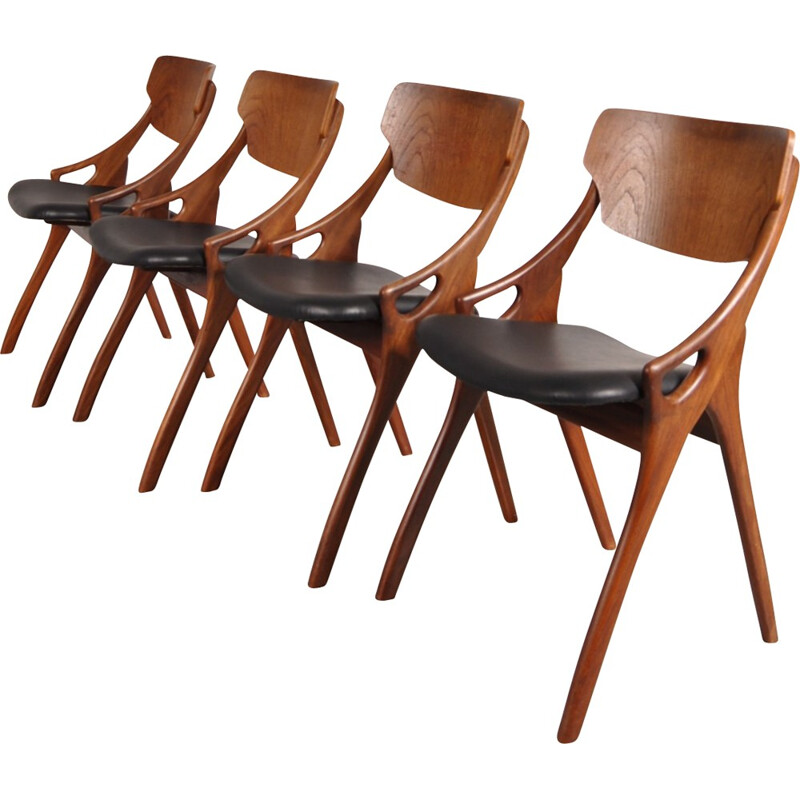 Set of 4 dining chairs, Arne HOVMAND-OLSEN - 1950s