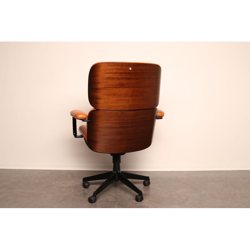 Vintage swivel office armchair in cognac leather by Ico Parisi for Mim, Italy 1970s