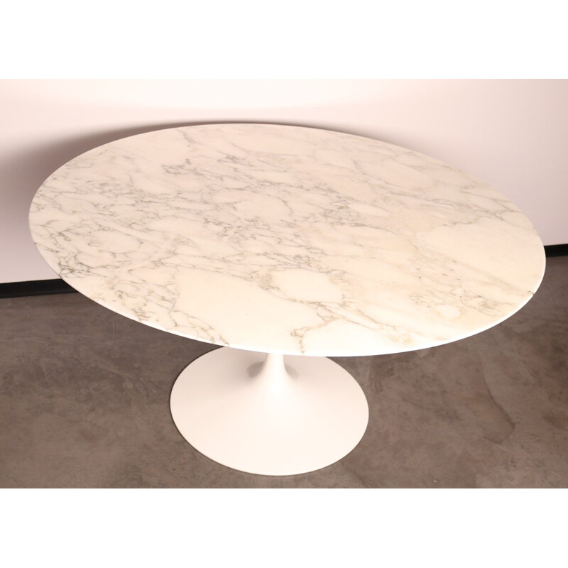 Vintage Tulip dining table in white Arabesco marble by Eero Saarinen for Knoll