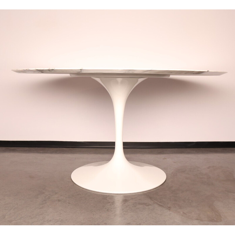 Vintage Tulip dining table in white Arabesco marble by Eero Saarinen for Knoll