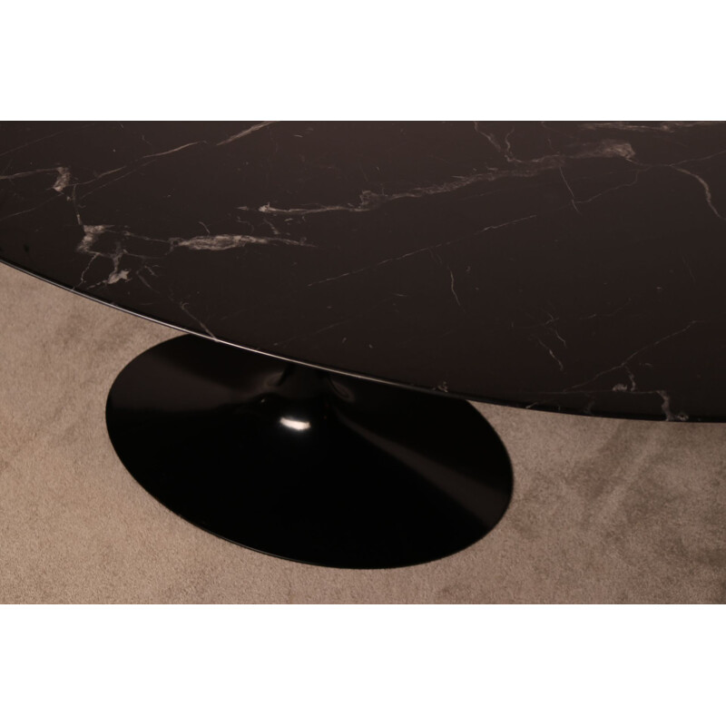 Vintage ovale tulip dining table in Nero Maquina marble by Eero Saarinen for Knoll, Germany