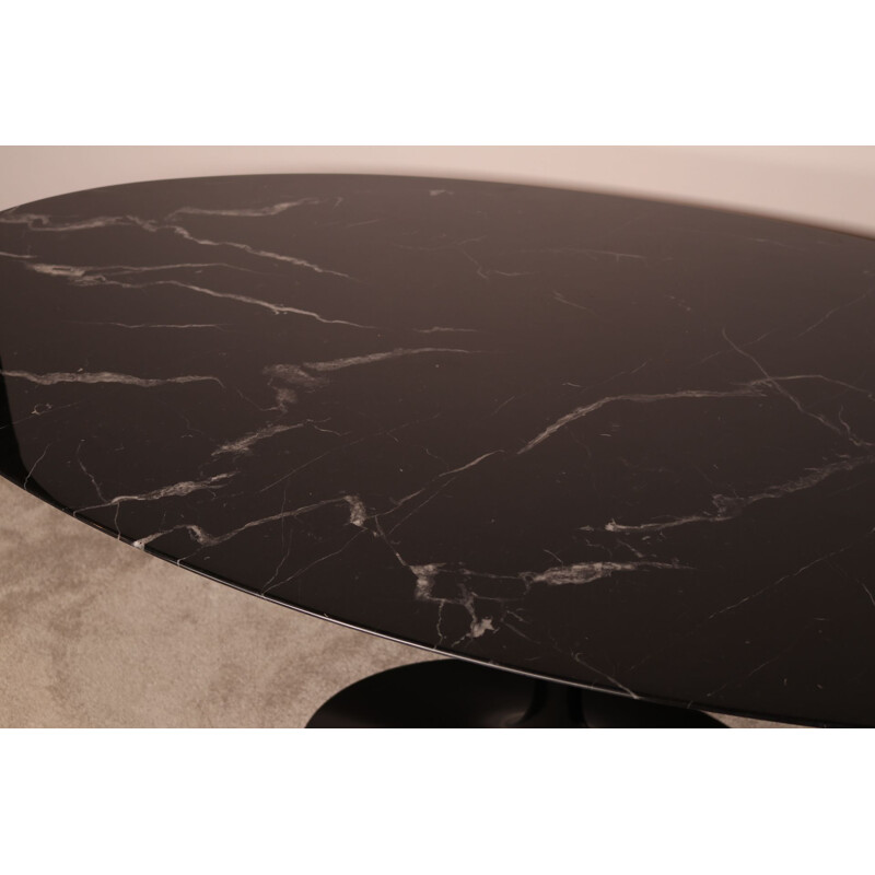 Vintage ovale tulip dining table in Nero Maquina marble by Eero Saarinen for Knoll, Germany
