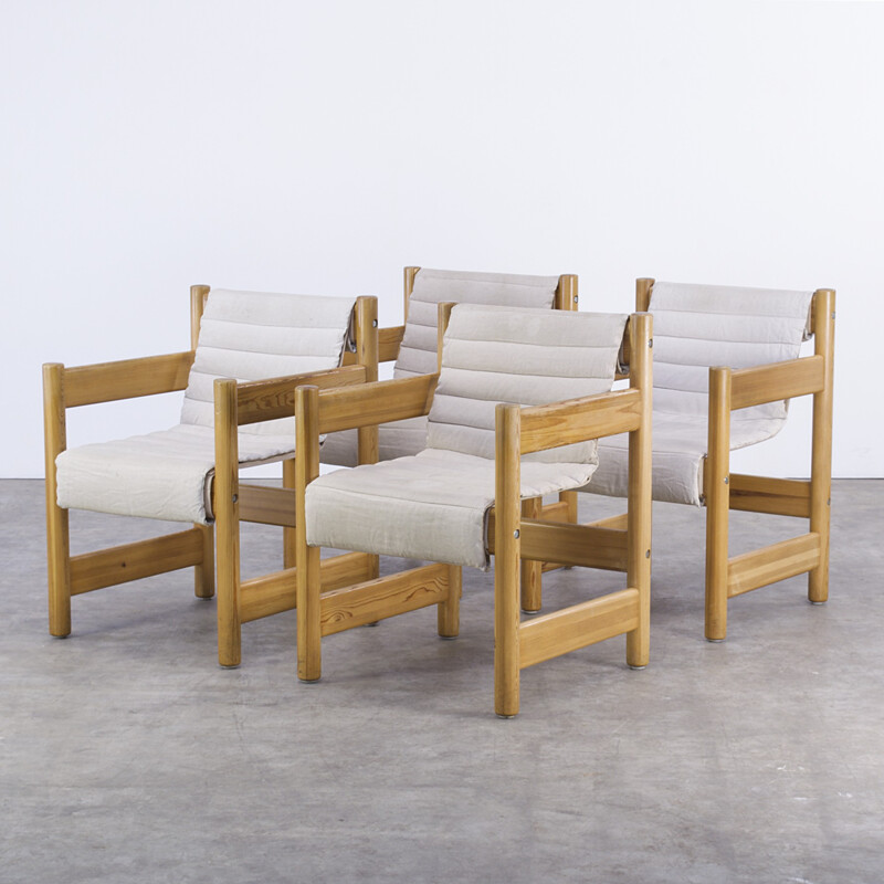 Suite de 4 chaises à repas danoises en pin, FRIIS & MOLTKE - 1950