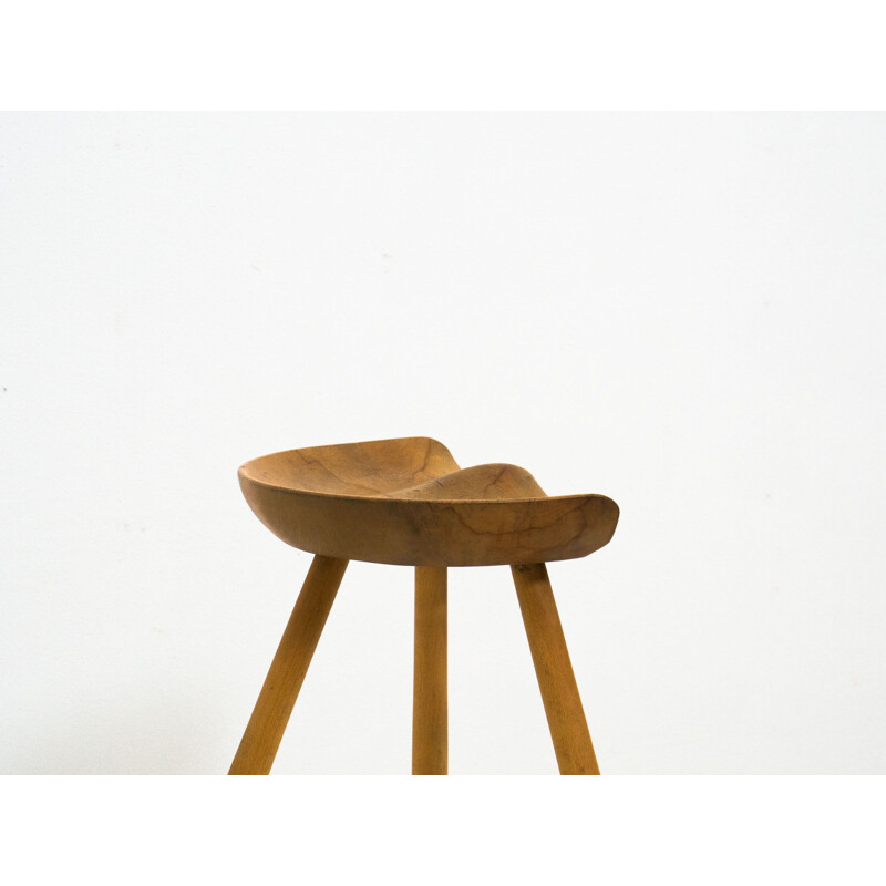 Tabouret vintage danois en bois de hêtre sculptural