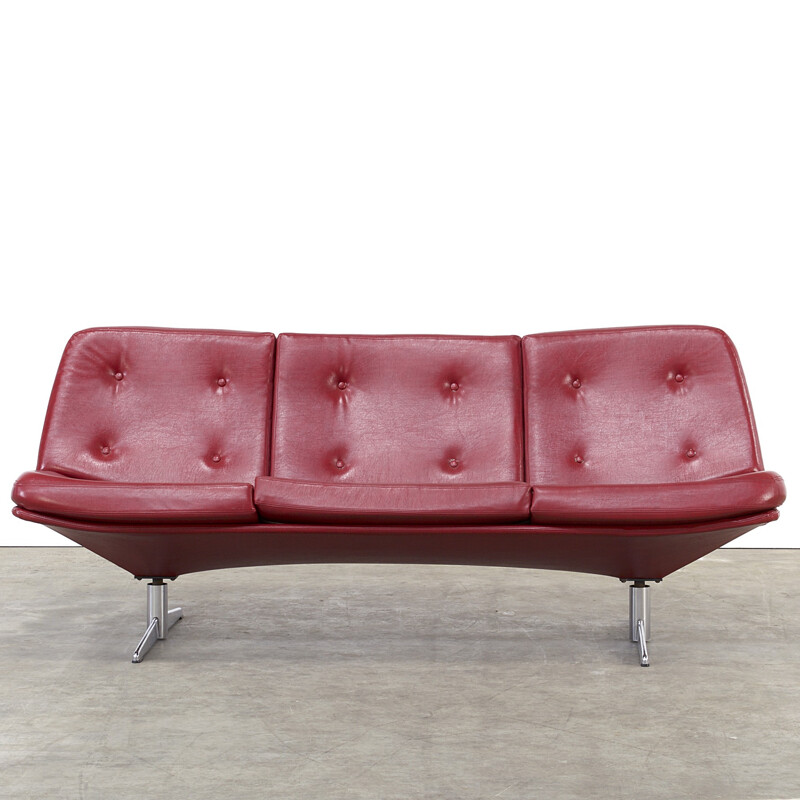 Vintage 3 seater sofa in red leatherette - 1960s