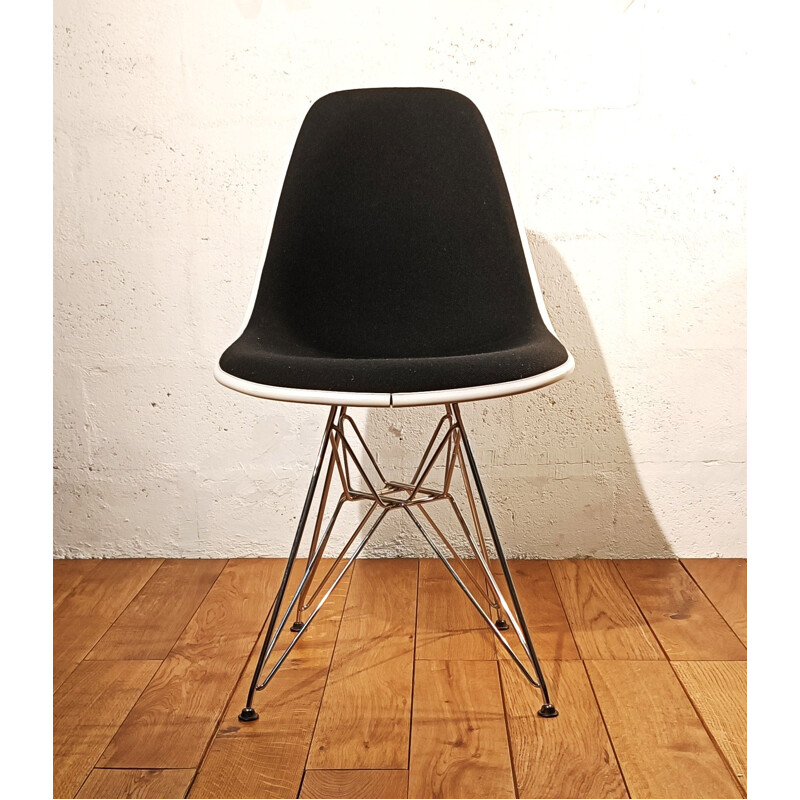 Vintage Dsr plastic chair by Charles & Ray Eames for Vitra