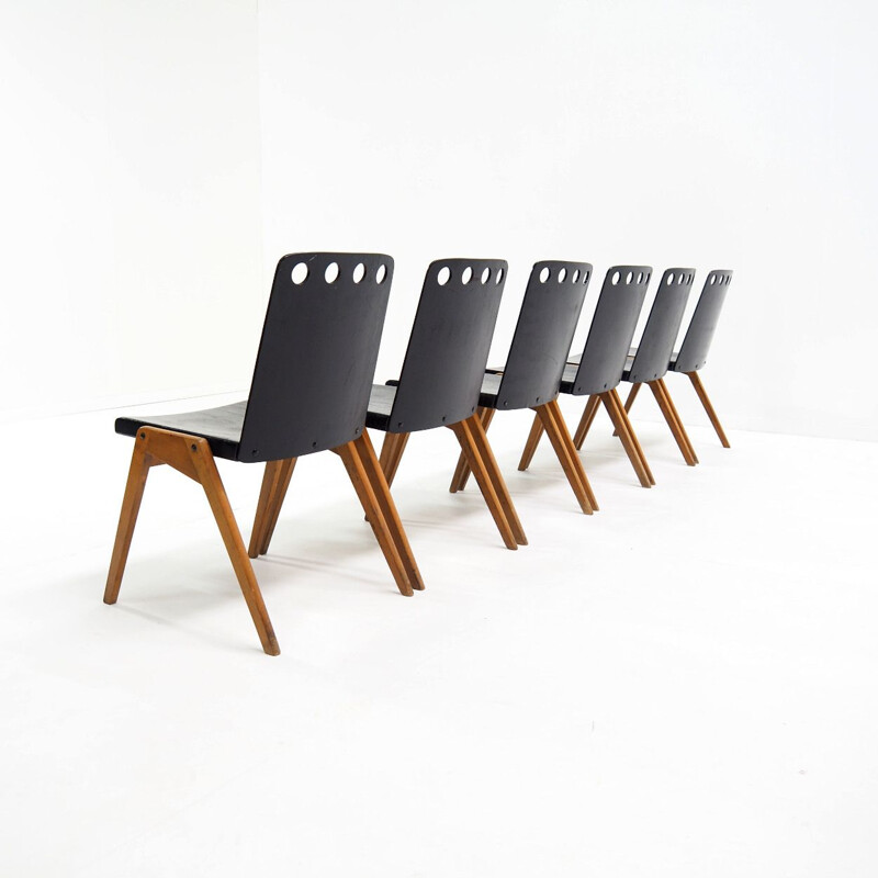 Ensemble de 6 chaises vintage empilables en placage de pin peint en noir pour Robin Day, 1960