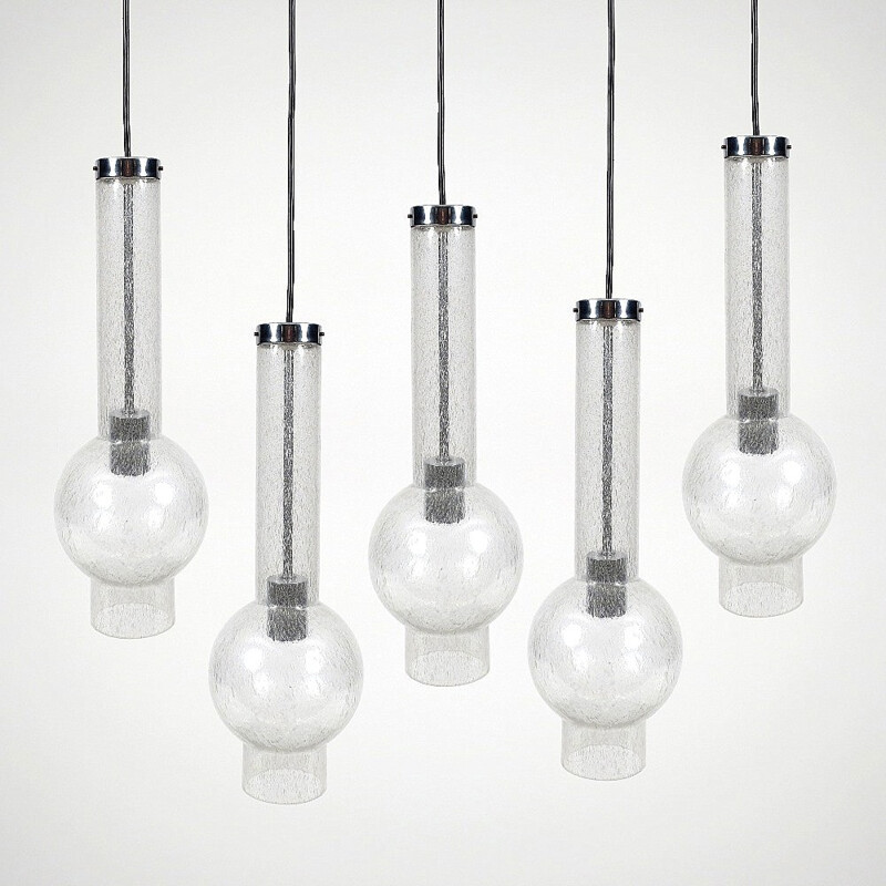 Suite de 5 suspensions Staff Leuchten en métal chromé et verre - 1970