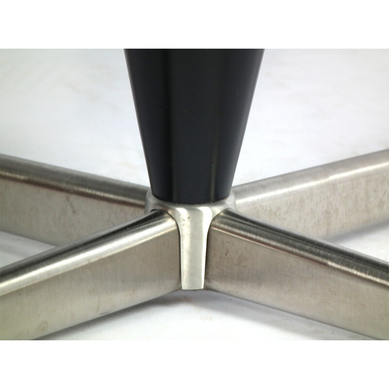 Mid-century "Cone" table in steel and black plastic, Verner PANTON - 1950s