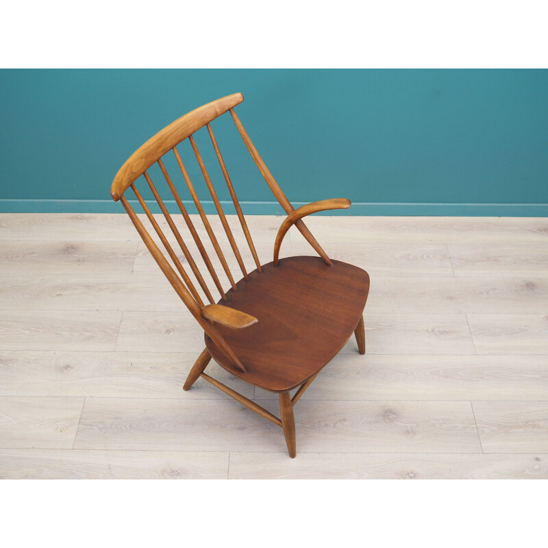 Vintage chair model Iw2 in beechwood by Illum Wikkelsø for Niels Eilersen, 1960s