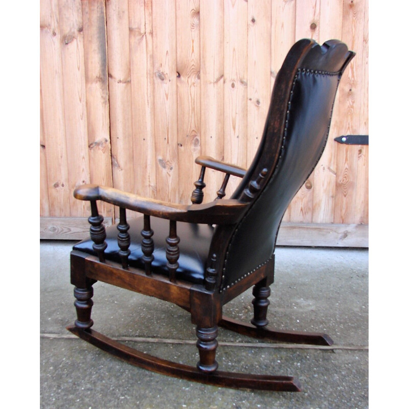 Chaise à bascule vintage en bois de chêne et cuir naturel