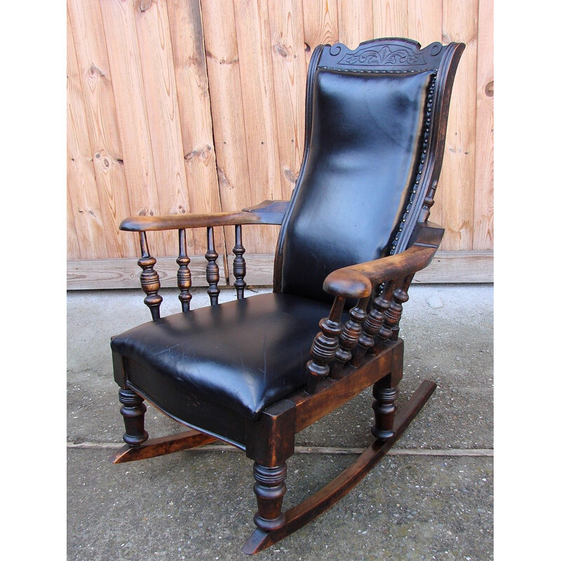 Vintage schommelstoel in eikenhout en natuurlijk leer