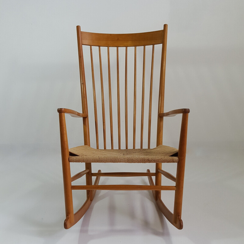 Rocking chair "J16" vintage en hêtre, Hans WEGNER - 1985