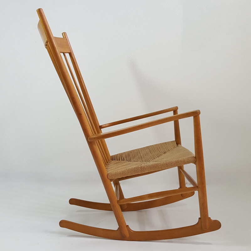 Mid century beech "J16" rocking chair, Hans WEGNER - 1985