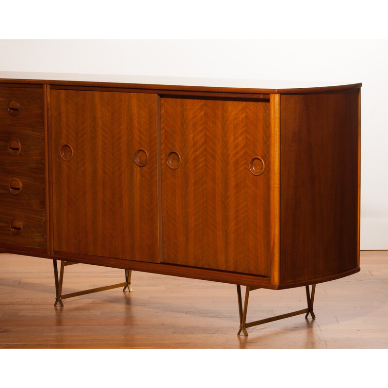 Large Fristho sideboard in walnut and brass, William WATTING - 1950s