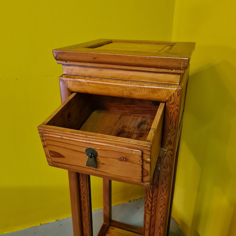 Vintage pine plant table, 1900s