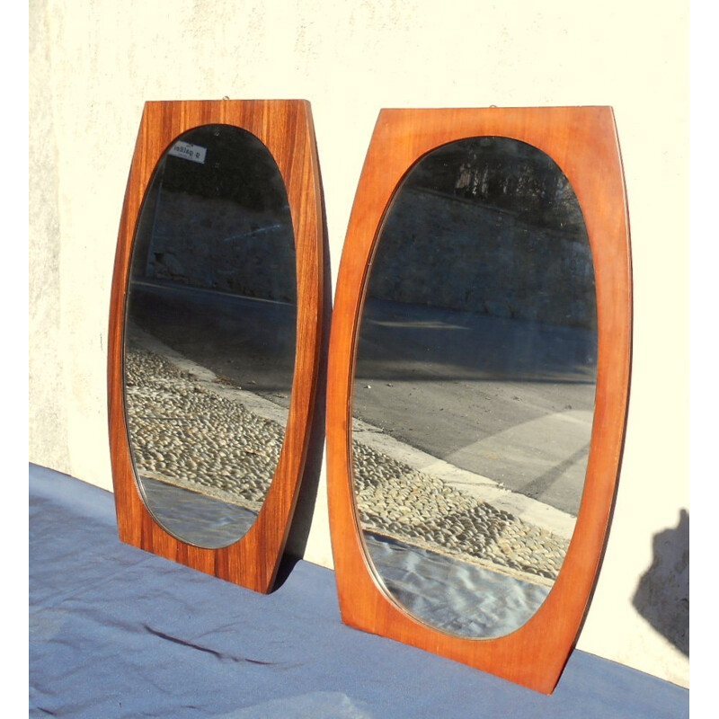Paire de grands miroirs italiens avec cadre en teck - 1970