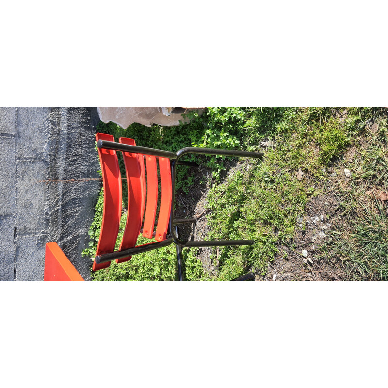 Bistro garden pair of chairs and a table vintage red and black