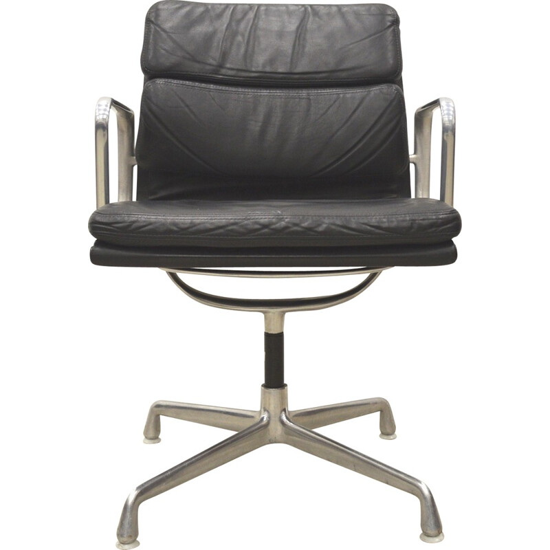 Herman Miller "EA208" armchair in black leather, Charles & Ray EAMES - 1990s