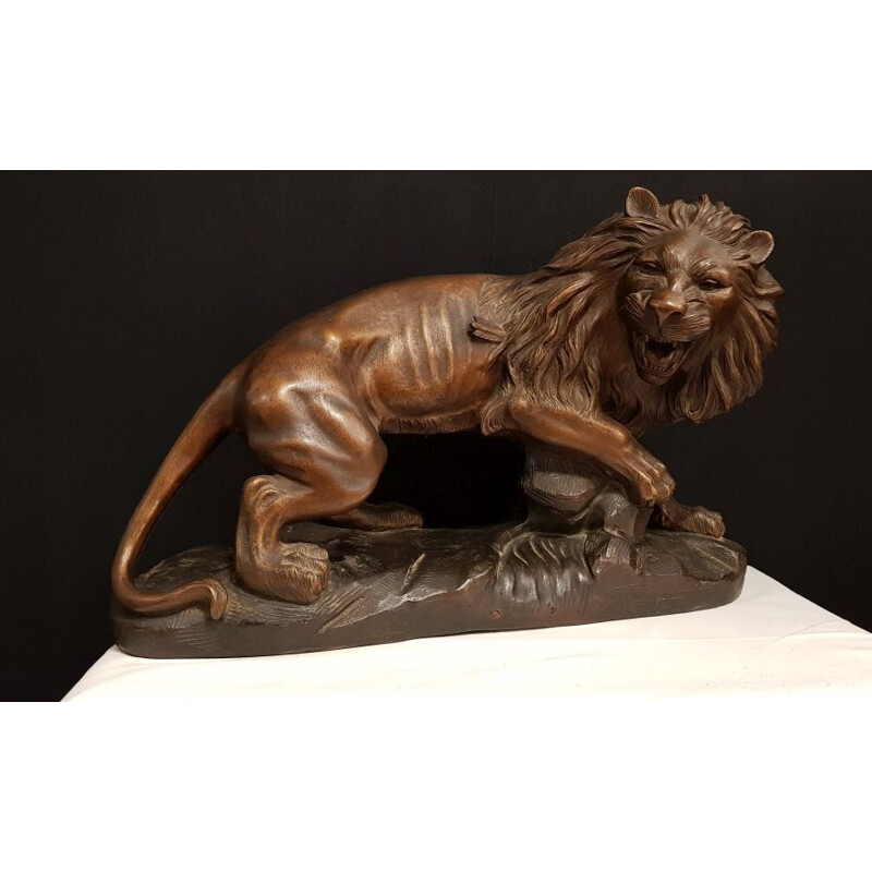 Lion vintage en terre cuite par Joliveaux